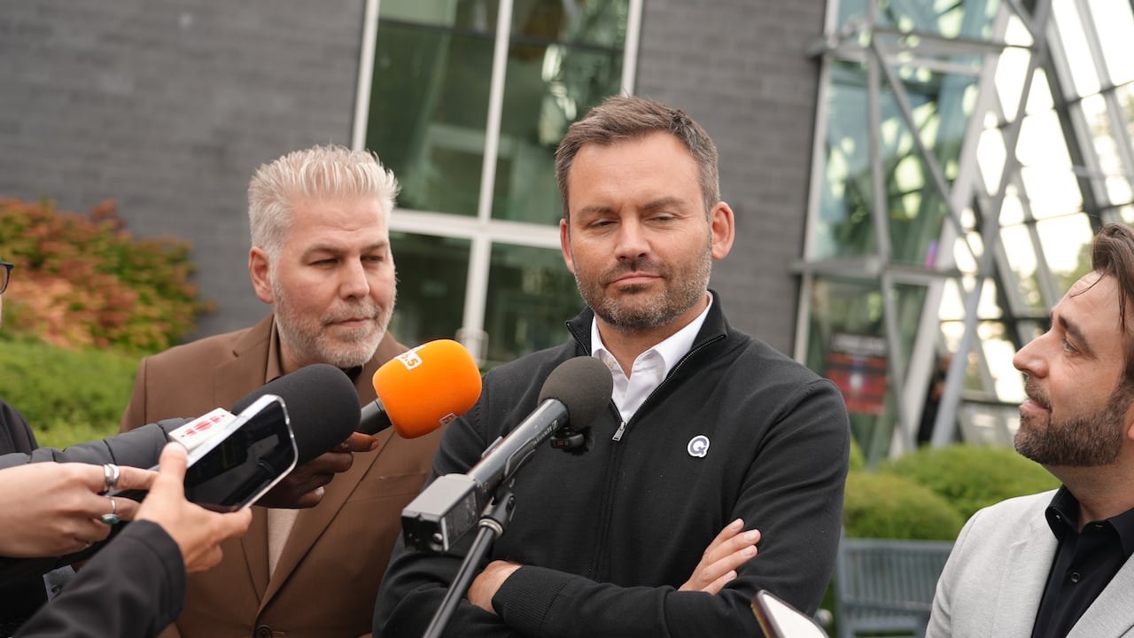 During an interview in 2024, PQ leader Paul St-Pierre Plamondon admitted that he is not fond of poutine.