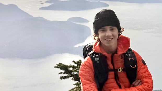 BC少年误闯死亡攀岩路线被救 消除AI致险说法