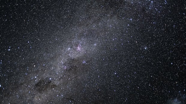 科学家发现银河系中心竟有树莓中的天然糖，或揭地外生命奥秘