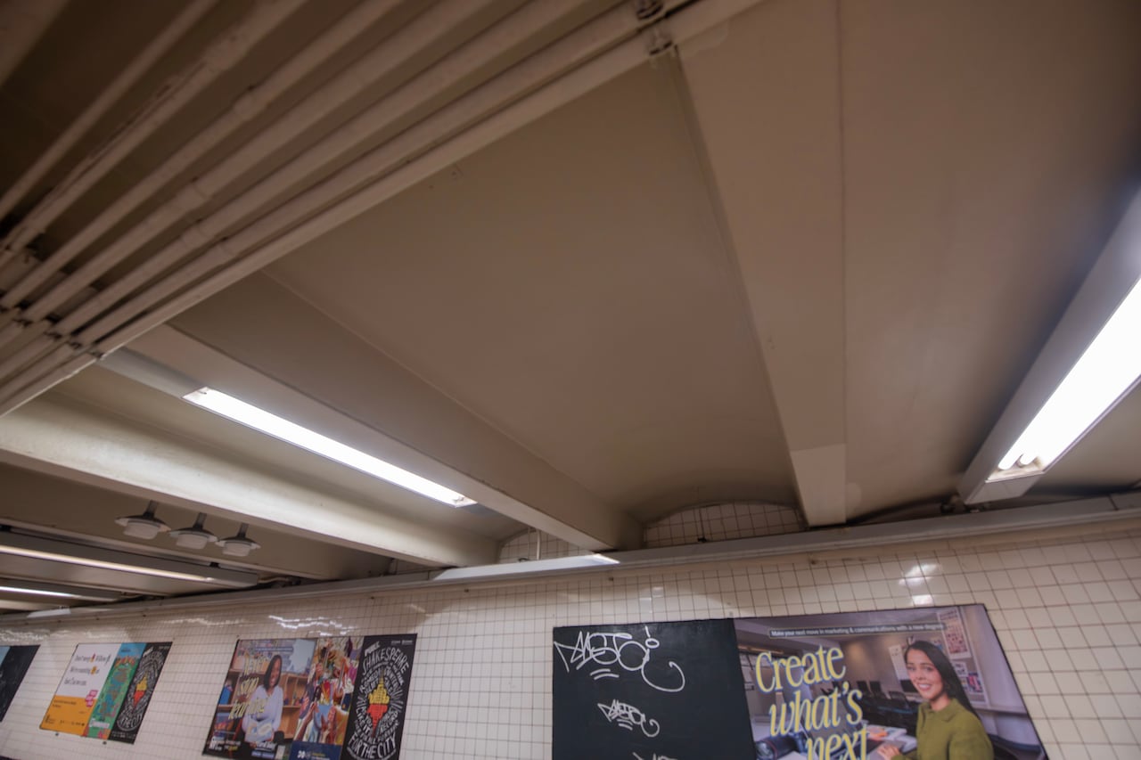 The cooling system will consist of loops of pipes full of chilled water that will be installed in ceiling arches in East Broadway station. (Megan Armas/MTA)