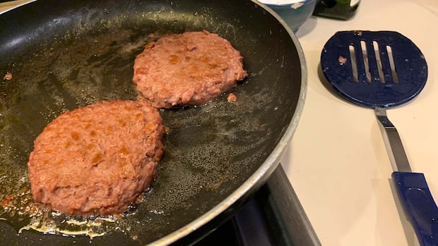 麦克马斯特大学研究：常吃超加工食品或损伤大脑，增加脑疾风险（配图3）