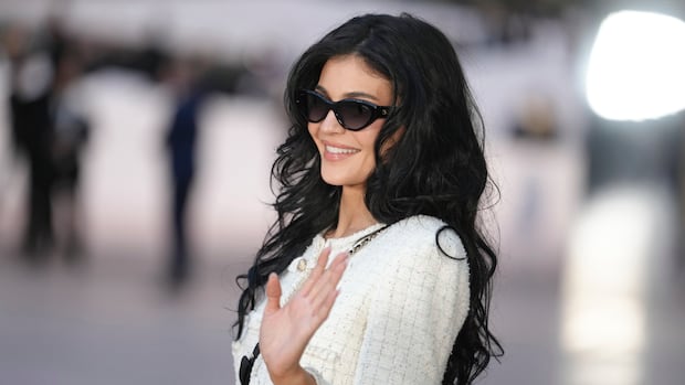 “不性感”还是“科技时刻”？凯莉·詹纳 (Kylie Jenner) 因 Meta 活动而遭到强烈反对 ...