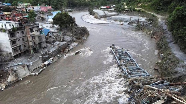 尼泊尔洪灾致温哥华两华裔夫妻失联 本地华人期待政府助力搜救（配图2）