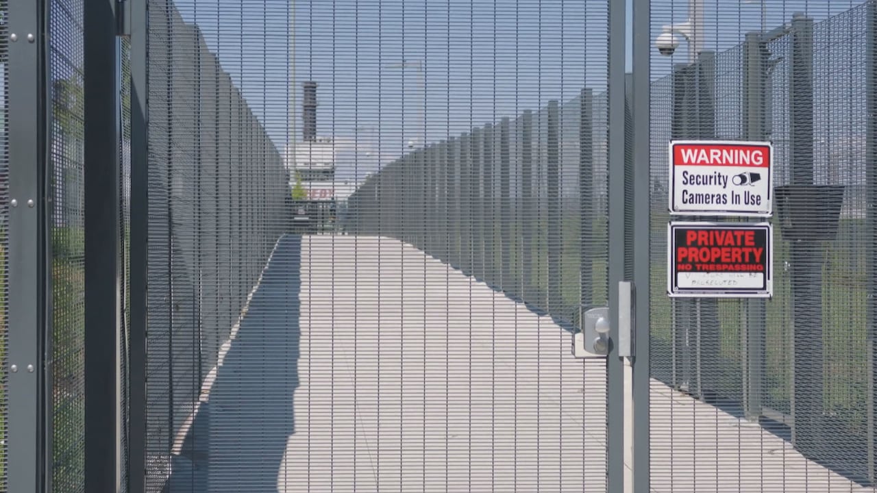 A gated pathway