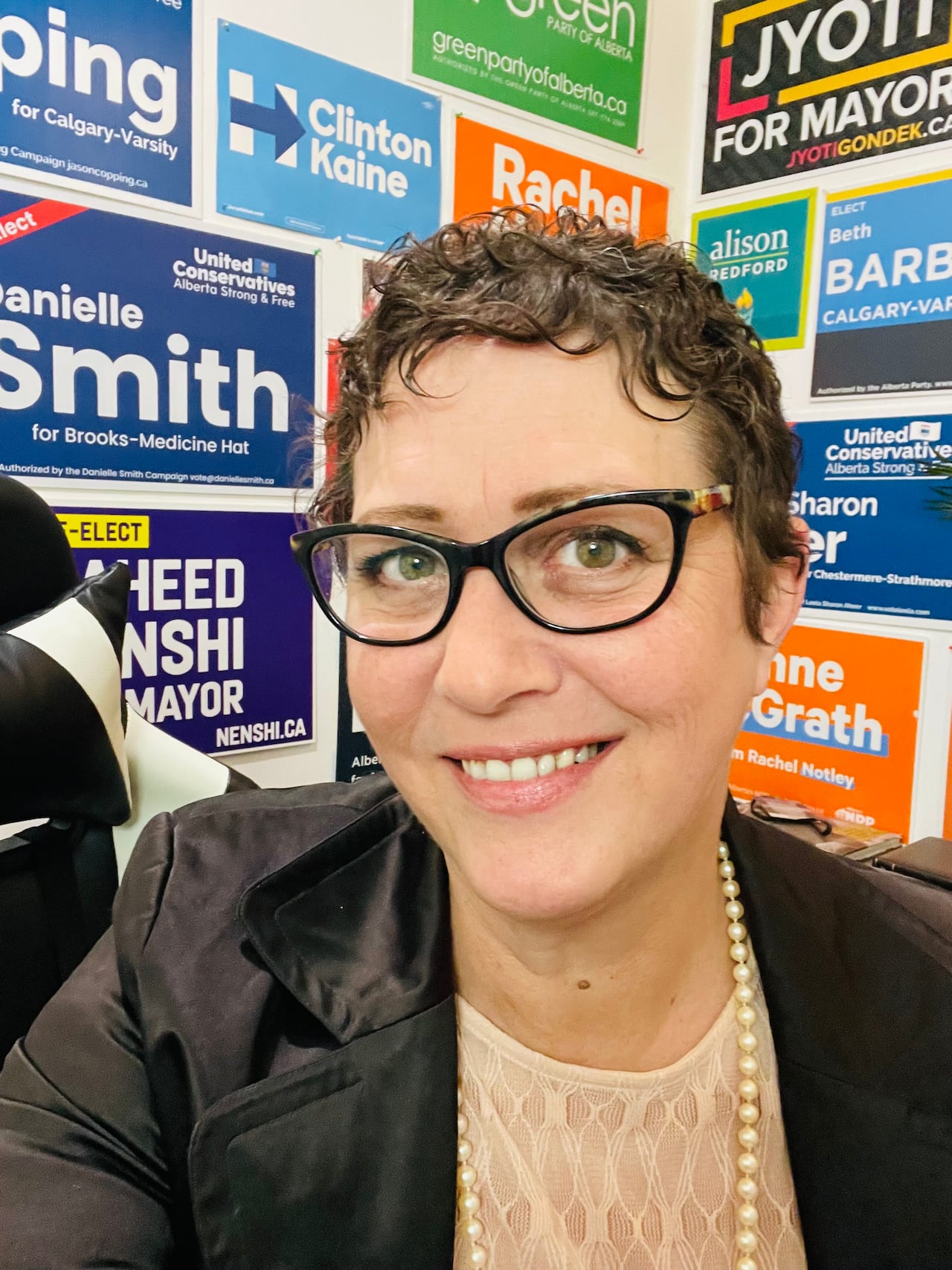 Deidre Mitchell-MacLean is a political analyst based in Strathmore, Alberta.