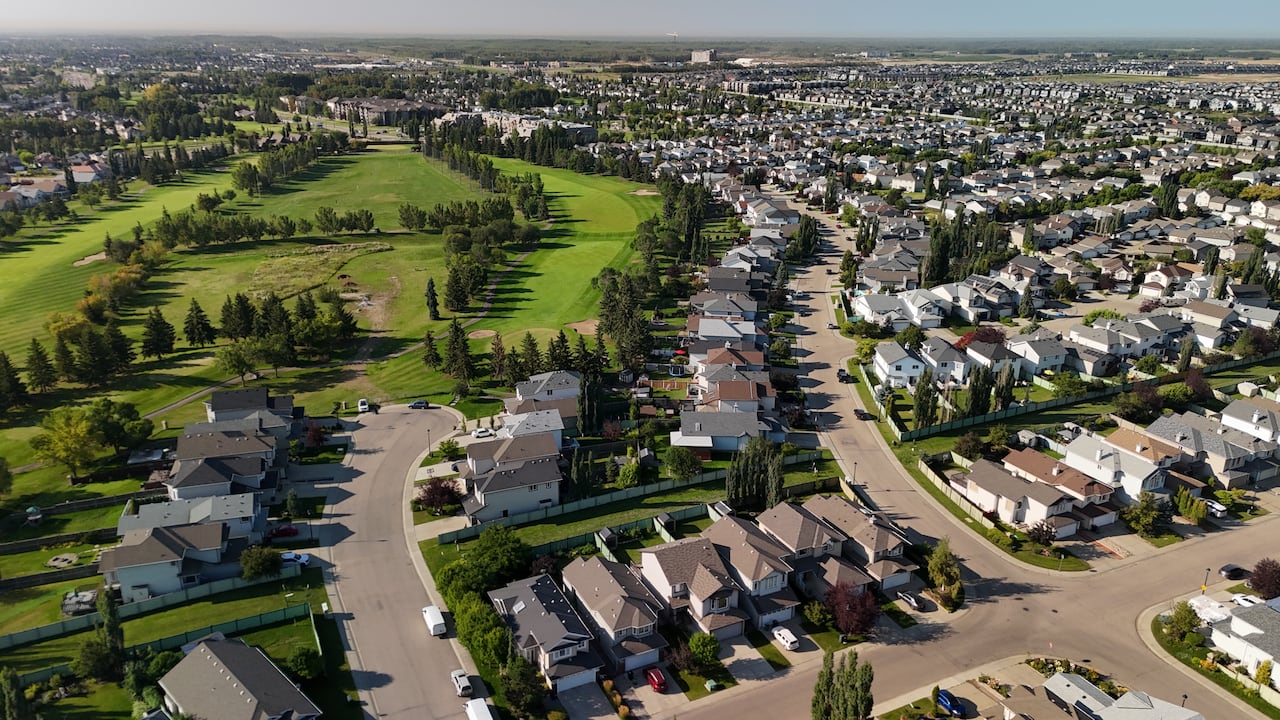 An aerial photo of a neighbourhood in Edmonton
