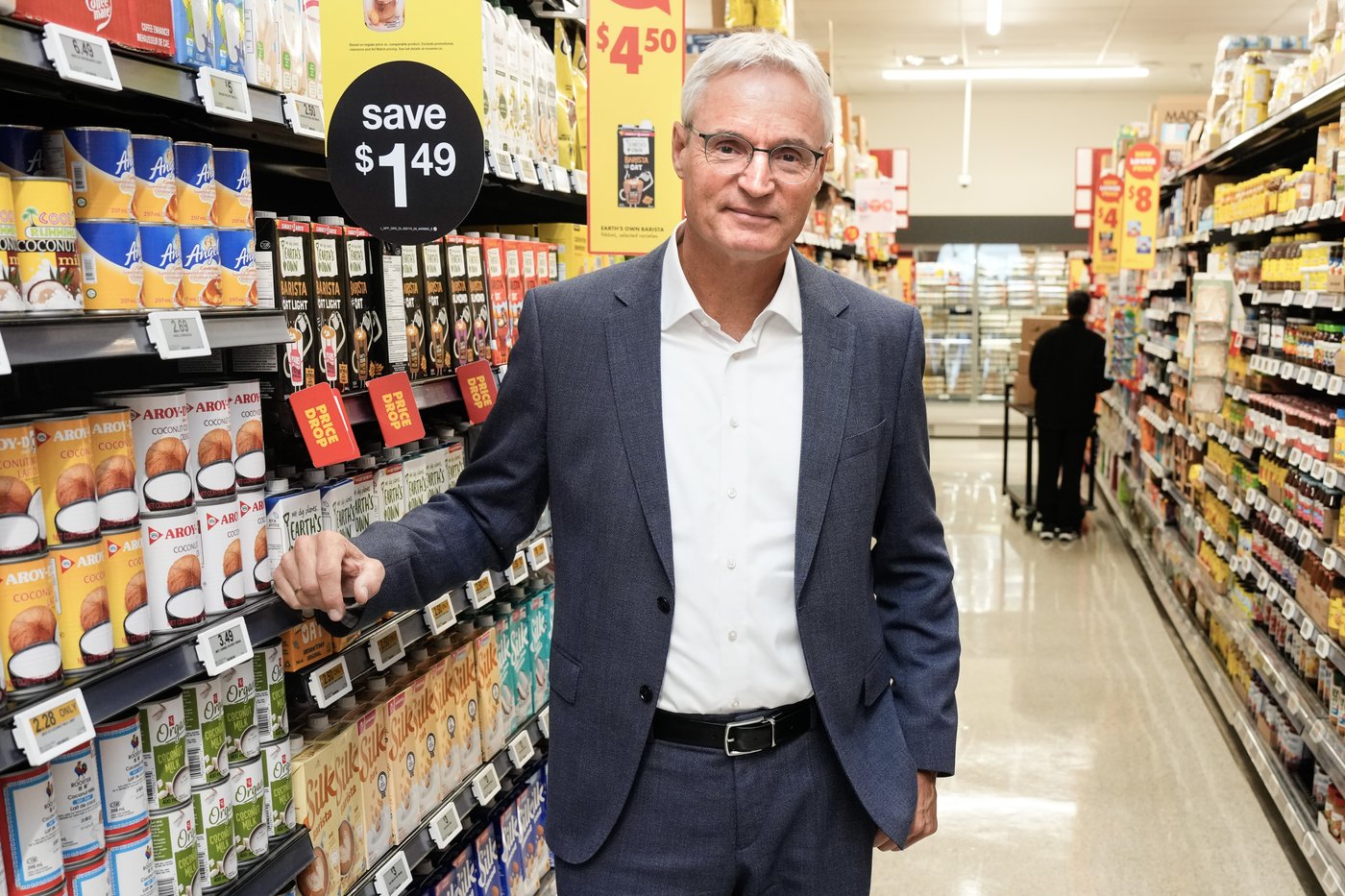 Loblaw集团CEO：折扣店成省钱购物新趋势 未来业务重点转向小型店铺