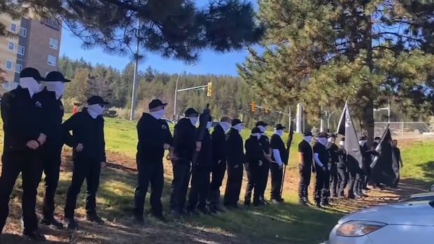 卑诗白人至上主义者在原住民保留地集会引发强烈谴责（配图1）