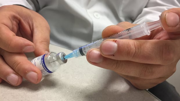 阿尔伯塔流感季节提前来袭：逾400确诊病例，一人不幸去世（配图1）