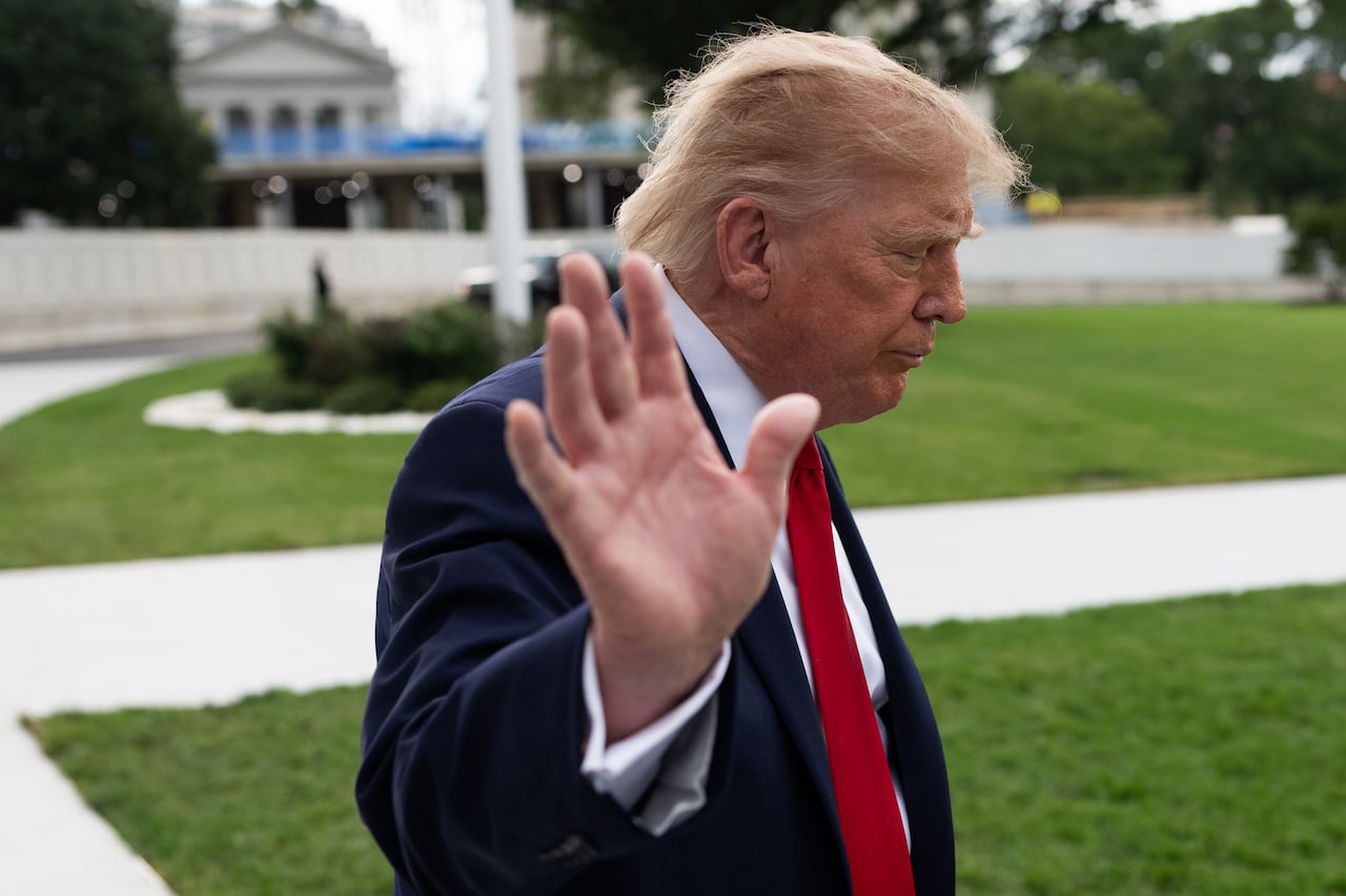 U.S. President Donald Trump waves to the media on the South Lawn of the White House on September 26, 2026 in Washington, DC.