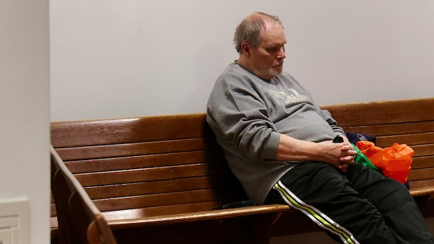 新斯科舍老人因协助病妻结束痛苦获刑六年，凸显老人护理难题