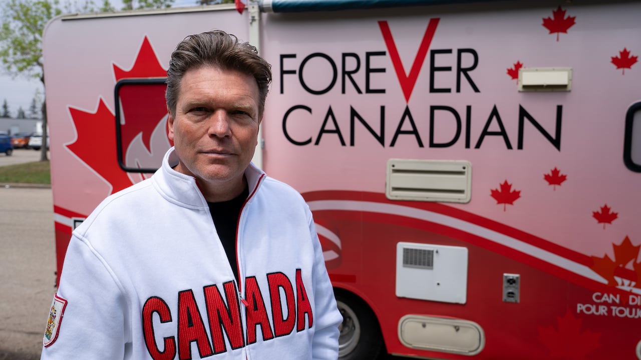 Forever Canadian campaign leader Thomas Lukaszuk