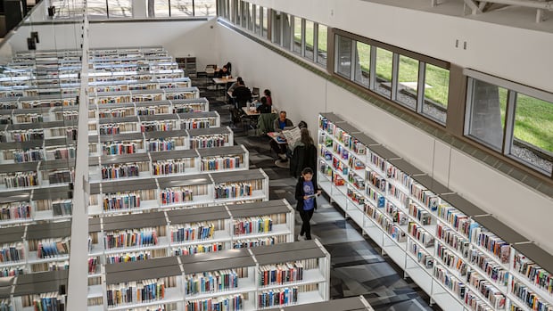 艾伯塔省政府规定公共图书馆 1 月 1 日是遵守新限制的最后期限 ...