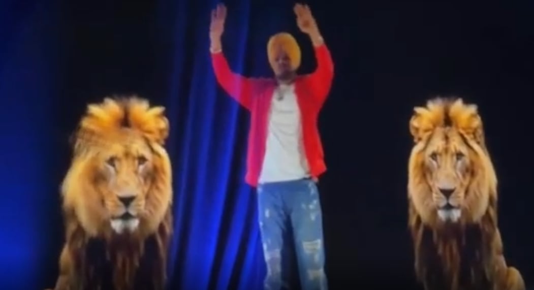 Sidhu Moose Wala全息影像在多伦多Scotiabank Arena登台表演