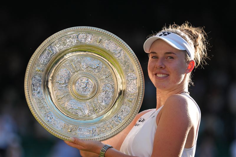 诺斯科娃（Linda Noskova）赢得生涯首座温布尔登网球锦标赛女单冠军。 （图/美联社/达志影像）