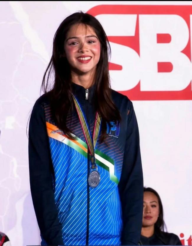 印度21岁女力士世界大赛夺银 长相甜美遭网暴