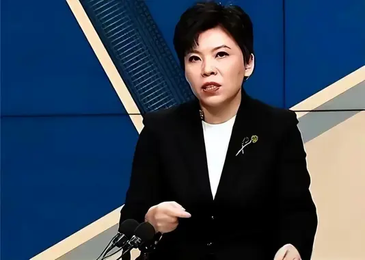 “你连日本人都输，上吊去吧！”：邓亚萍谈起网暴，眼睛还是红了