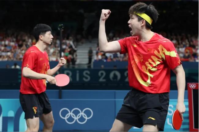 快讯：中国男乒团实现奥运五连霸