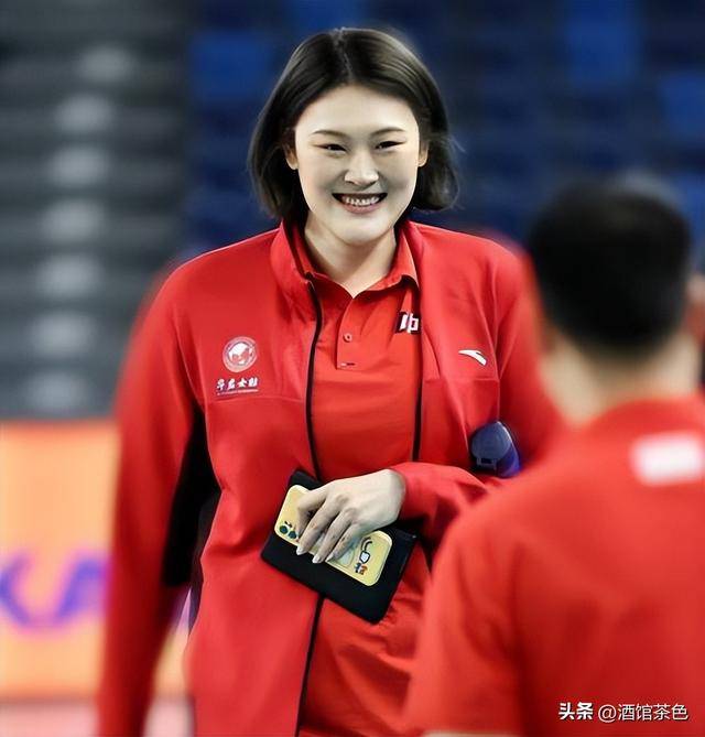 她曾是中国女排重炮手，遭郎平弃用后现状如何