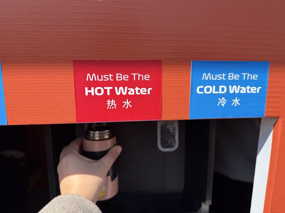 F1，被饭圈女孩拯救的没落老钱游戏