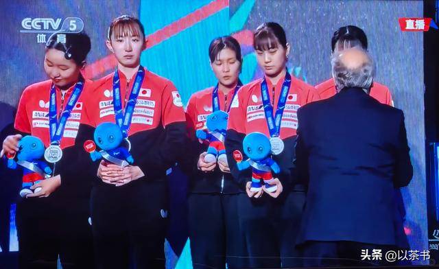 难怪日本女乒敢冲金牌，原来主教练是马琳师兄
