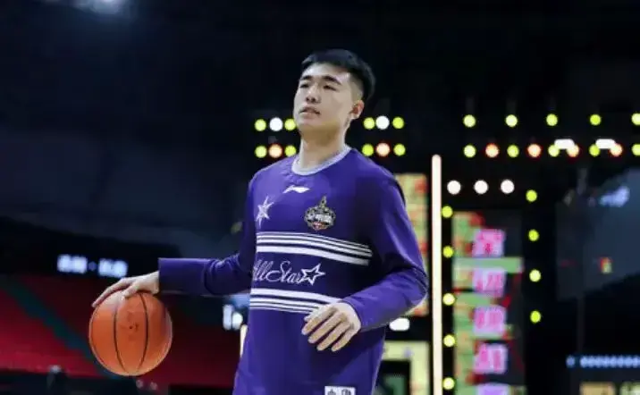 软脚虾，中国CBA明星队竟然输给大学生联队