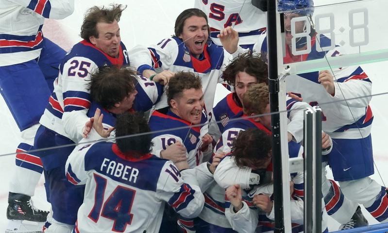 苦等46年！美国男子冰球绝杀加拿大夺金