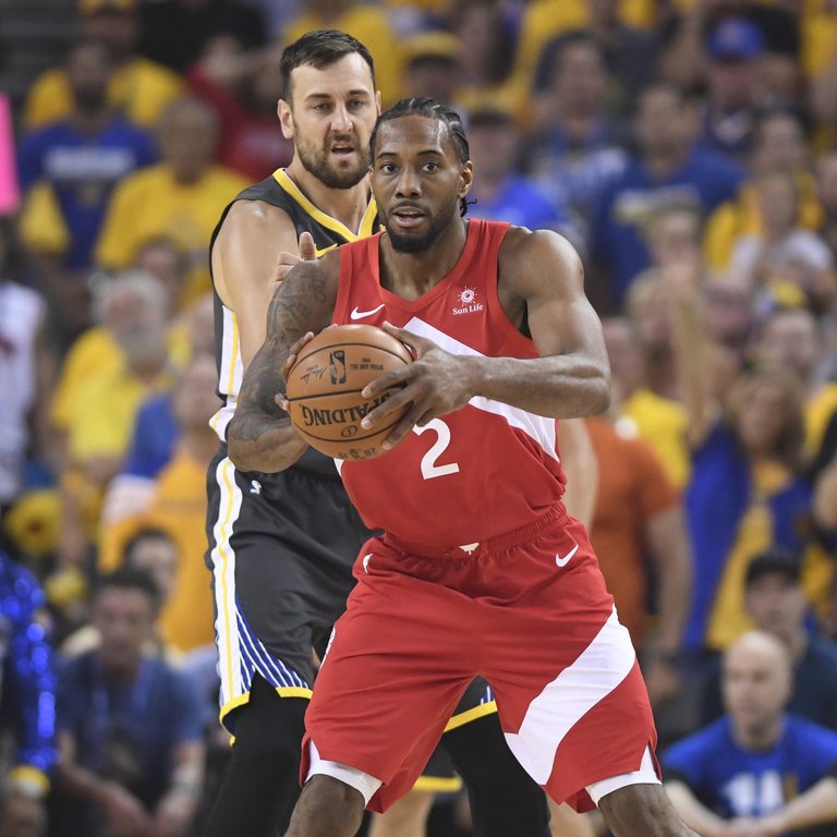NBA重磅消息：伦纳德与多伦多猛龙续约两年 总价值1.15亿美金
