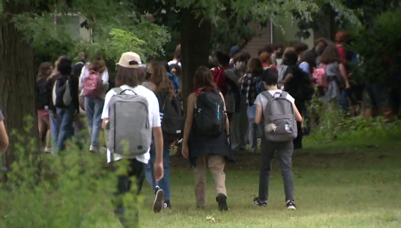 安大略省学校董事会在学生死亡后进行欺凌调查