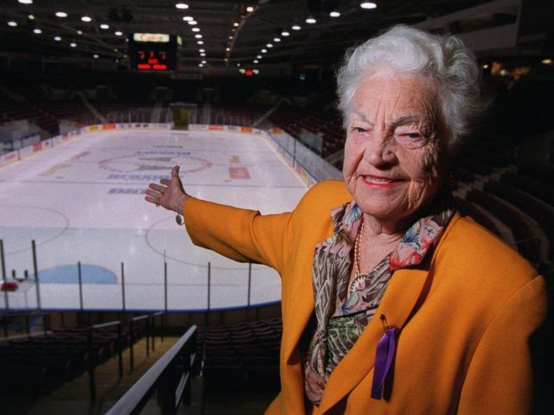 Mississauga Mayor Hazel McCallion shows off the ice rink at the Hershey Centre in Mississauga. (Ernest Doroszuk/Toronto Sun)