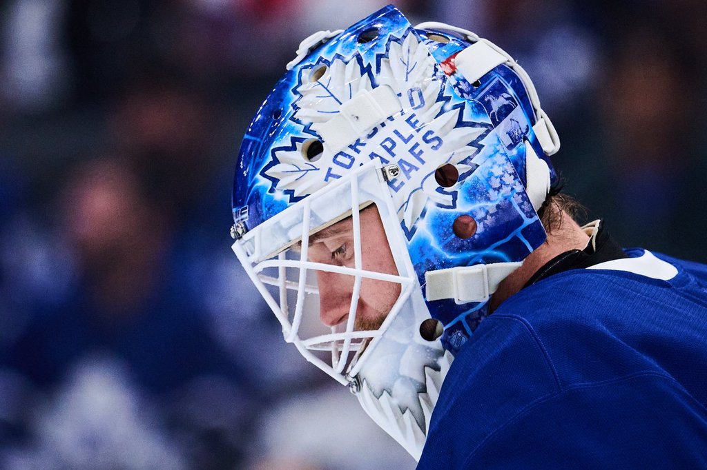 NHL转会大洗牌：多位明星球员加盟多伦多枫叶队及其他球队