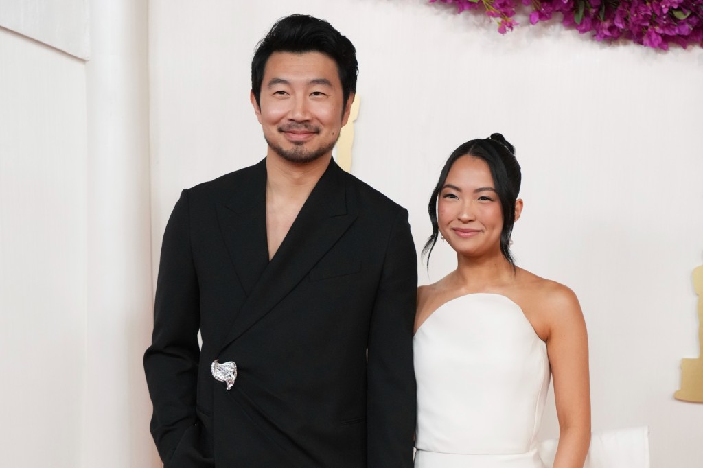 多伦多华裔演员刘思慕法国低调完婚，甜蜜故事引关注（配图1）