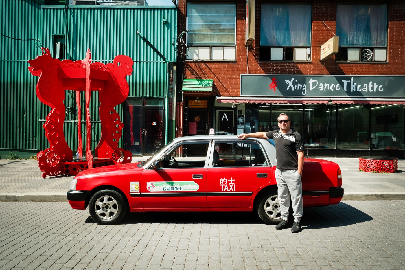 多伦多街头重现港味怀旧红白出租车，连接两地华人情感（配图9）