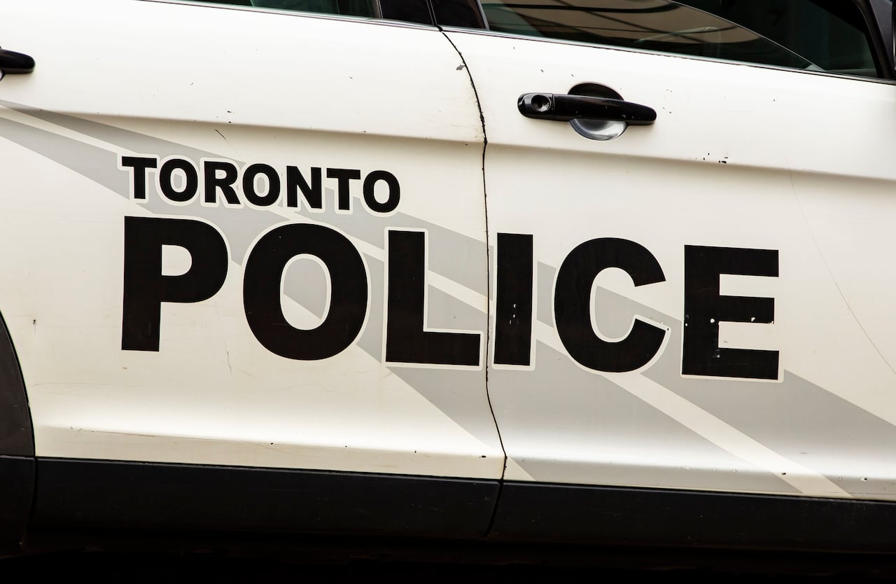Toronto police use DNA to identify man found dead in Lake Ontario in 1992.