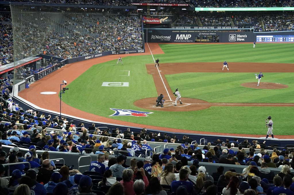 蓝鸟队打开和关闭2026赛季在家