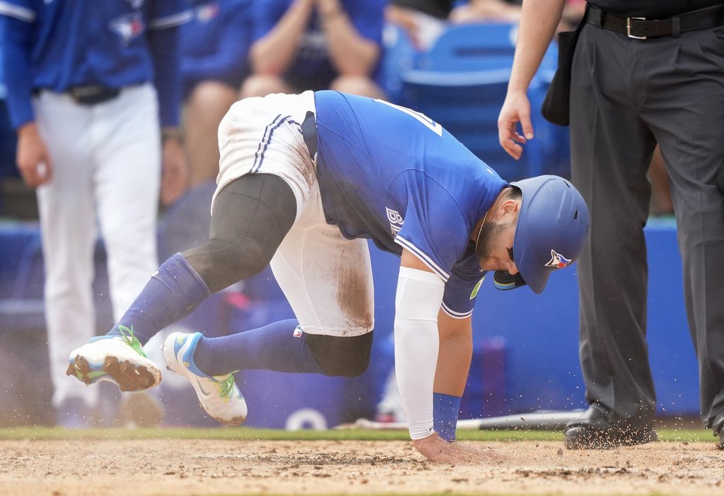 Mountcastle Powers Orioles至8-2击败Jays
