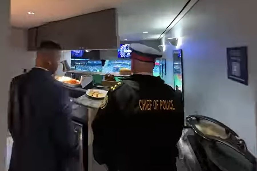 Demkiw in private box