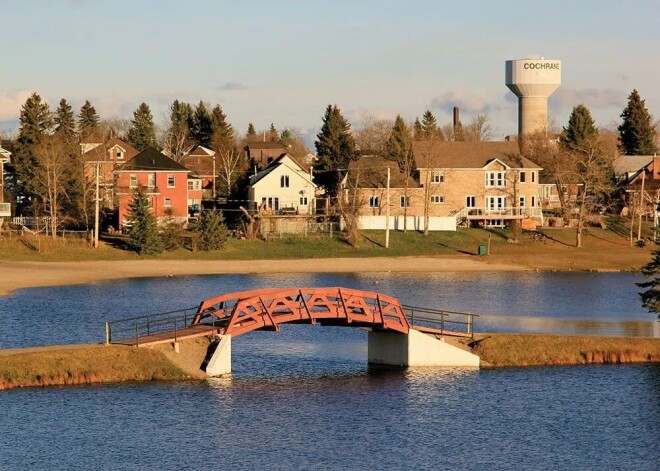 Relocating | Town of Cochrane