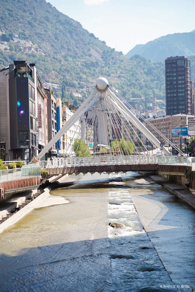 8万人口的小国，却有2000万的中国人？