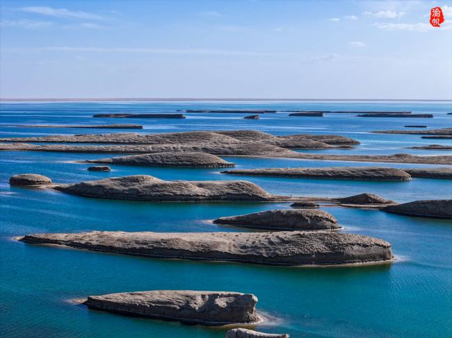 青海自驾：穿越火星1号公路，邂逅绝美水上雅丹