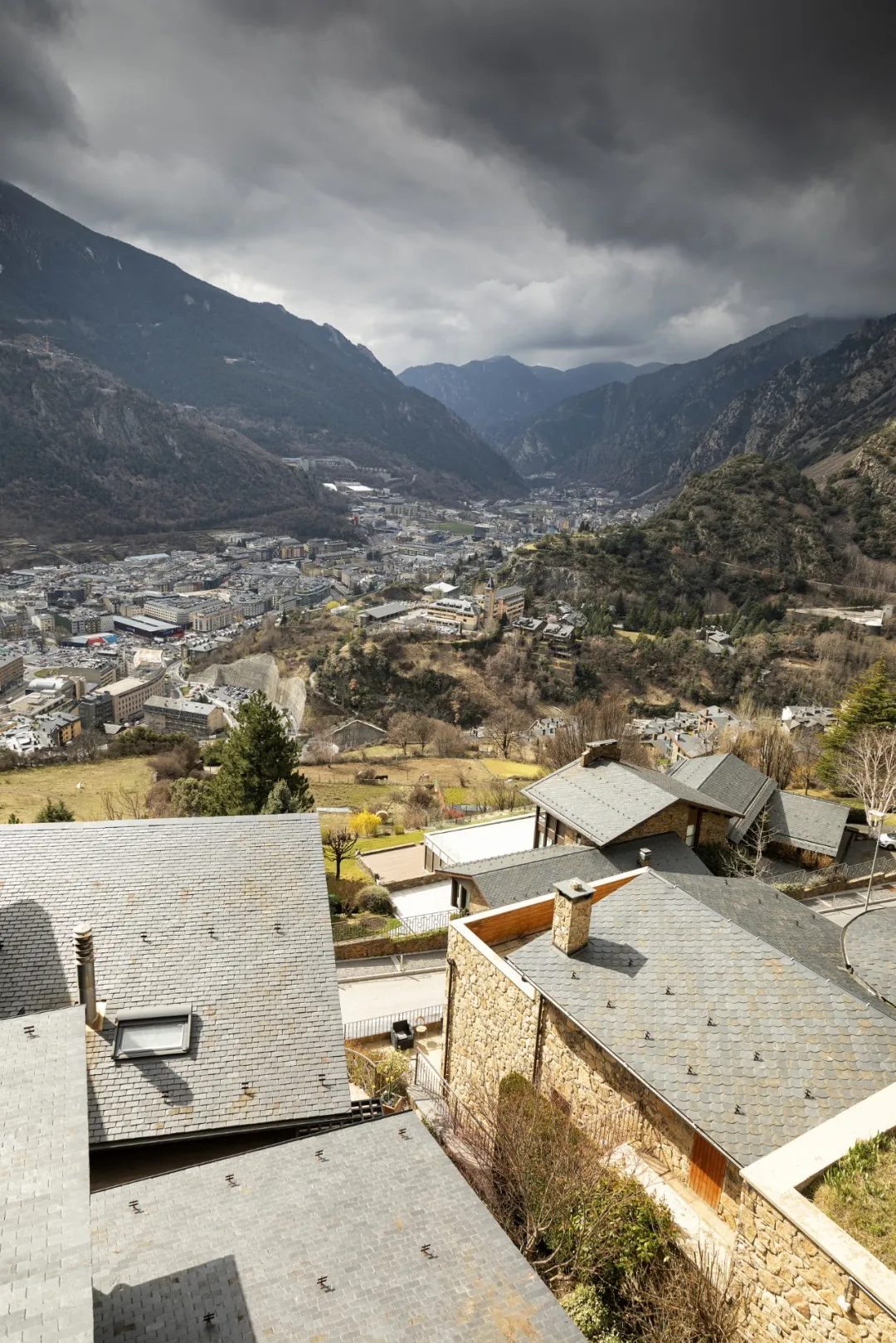 8万人口的小国，却有2000万的中国人？