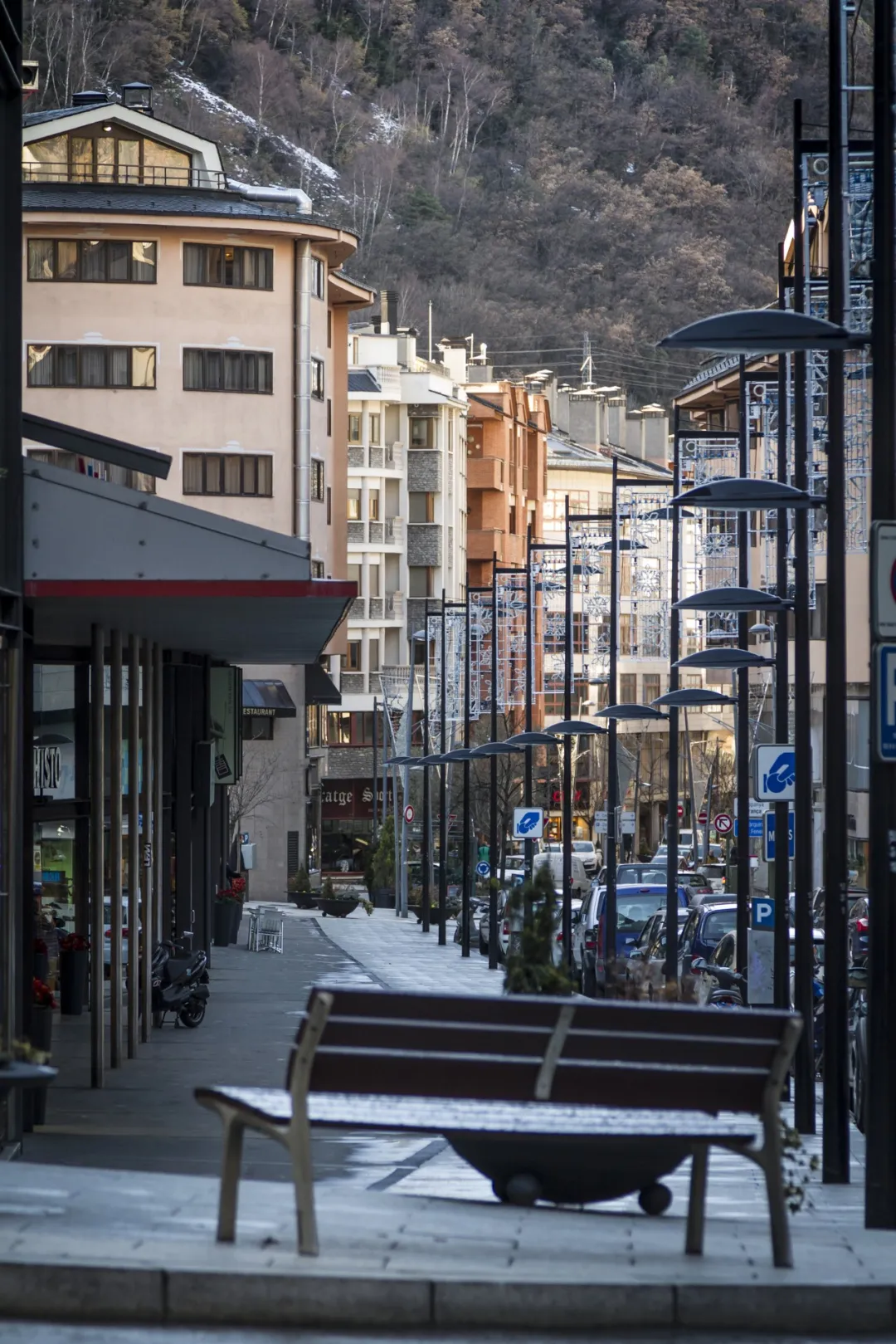 8万人口的小国，却有2000万的中国人？