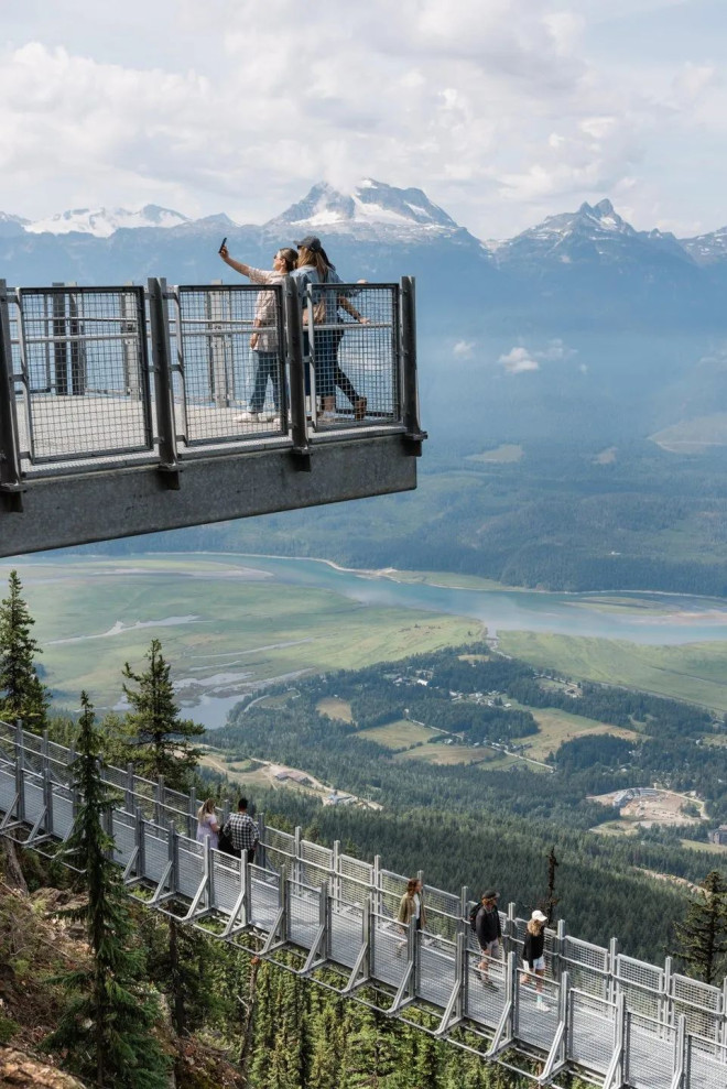 BC重磅新景点：千米悬索桥惊艳亮相 高空之旅