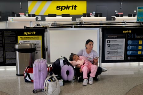 精神航空关闭：如何回家并获得退款