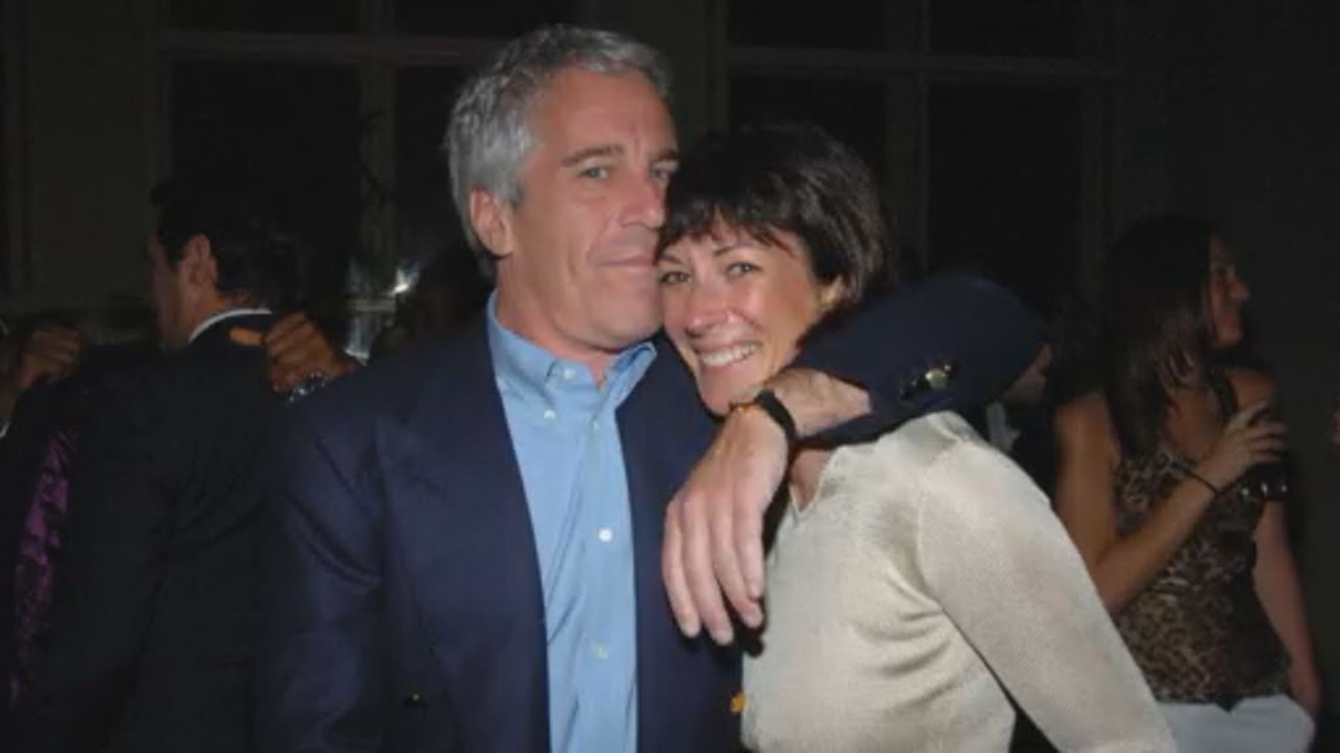 爱泼斯坦档案：特朗普说他没有考虑过Ghislaine Maxwell Pardon