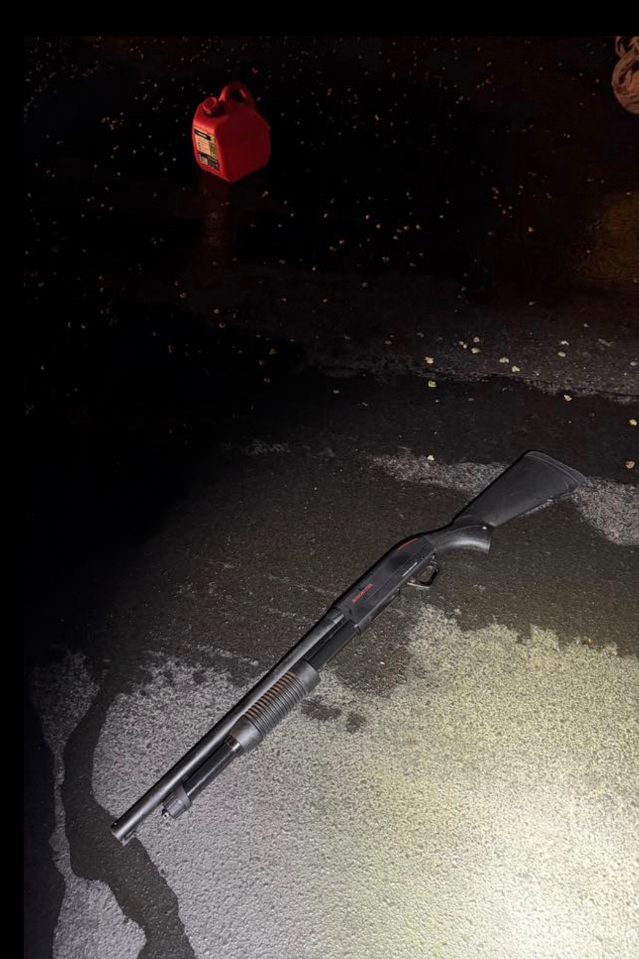 表弟说，在特朗普佛罗里达庄园被枪杀的男子“不会伤害一只蚂蚁” ...