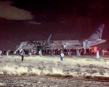 边疆航空公司飞机在丹佛机场起飞时撞人身亡