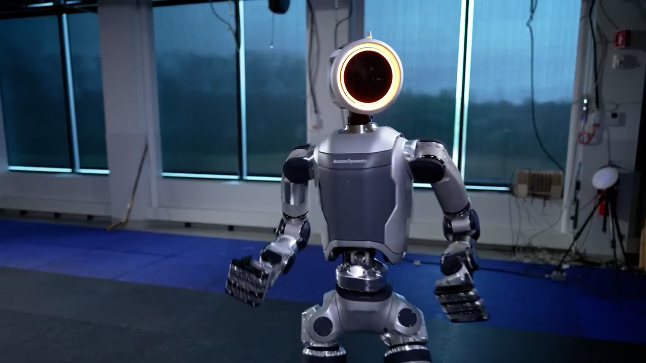 Robotkind的一个巨大飞跃：波士顿Dynamics的Atlas Robot爆发了一举一动 ...