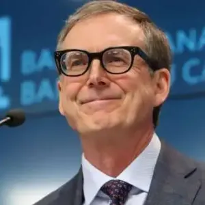 经济学家预测明天降息25个基点！与美国利差将扩大至1%！