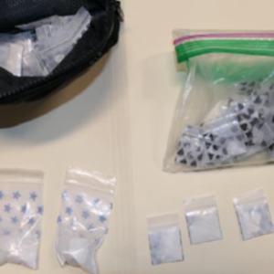 万锦华人区奔驰车劫匪落网！还涉嫌在多伦多入室抢保时捷